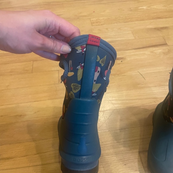 Toddler Neo Classic Insulated Bogs - Picture 4 of 4